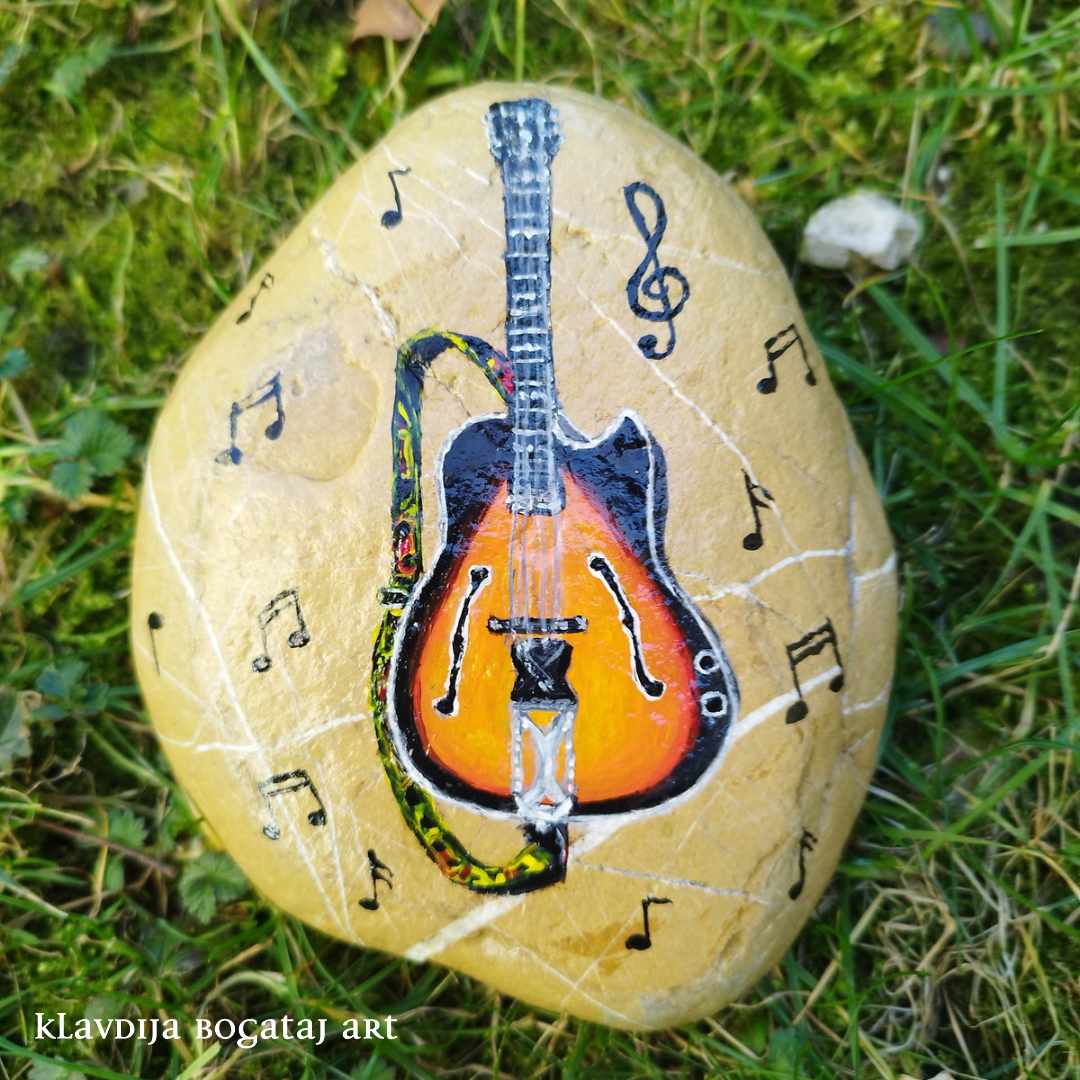 Kitara, slika na kamnu